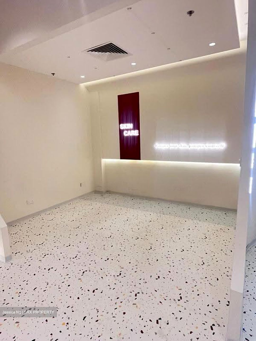 Cuppage Plaza (D9), Shop House #637675101